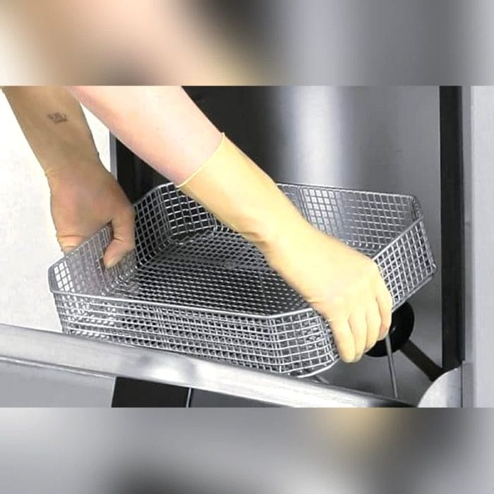 Automatic Bedpan Washer 4