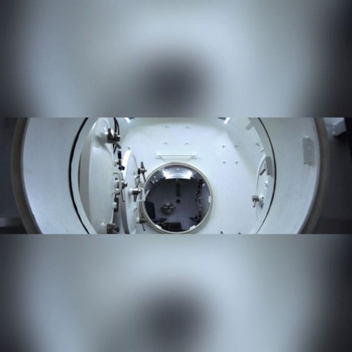 Decompression Hyperbaric Chamber 4