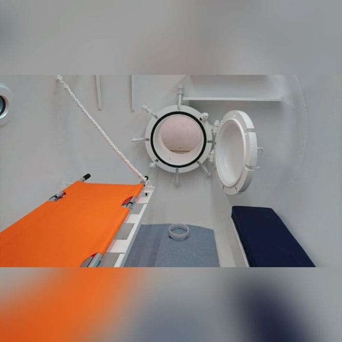 Decompression Hyperbaric Chamber 4