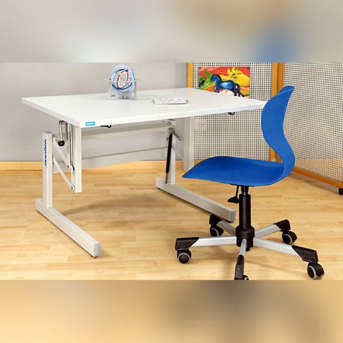 Height-Adjustable Ergotherapy Table 3