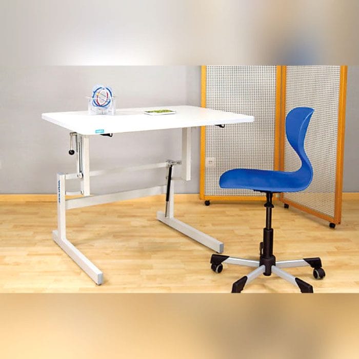 Height-Adjustable Ergotherapy Table 4