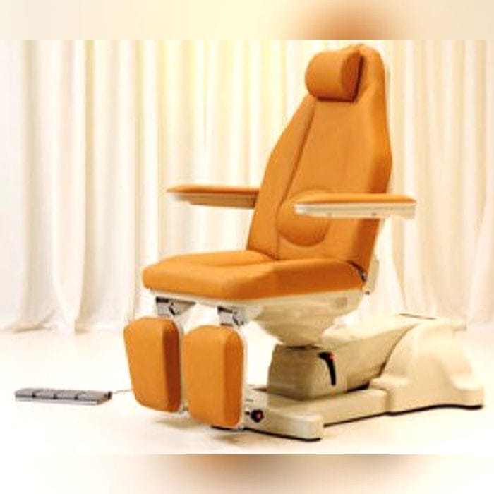 Height-Adjustable Pedicure Chair 3