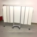 Hospital Screen On Casters 8