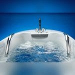 Hydromassage Bathtub With Chromotherapy Lamps 1