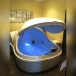 Isolation Tank With Chromotherapy Lamps