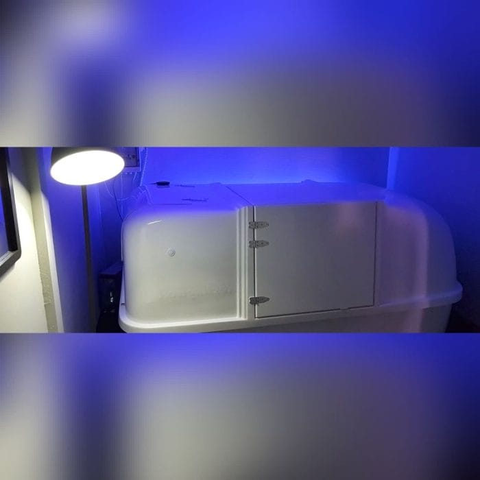 Isolation Tank With Sonotherapy Speakers 4