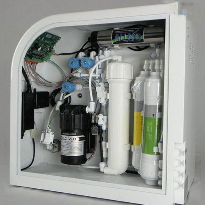 Laboratory Water Purification System 3