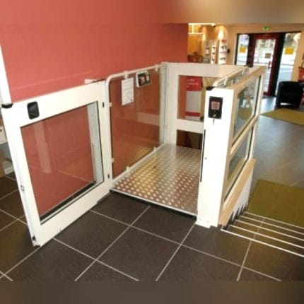 People With Reduced Mobility Elevator 1